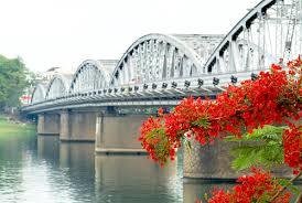 Trang Tien Bridge